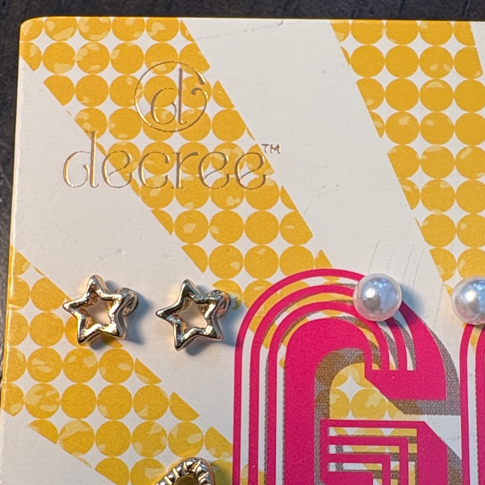 Decree Vibrant Kids Earring Collection - Picture 9 of 11